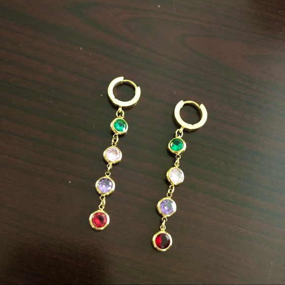 New! Cubic Zirconia Drop Earrings - Picture 4 of 4